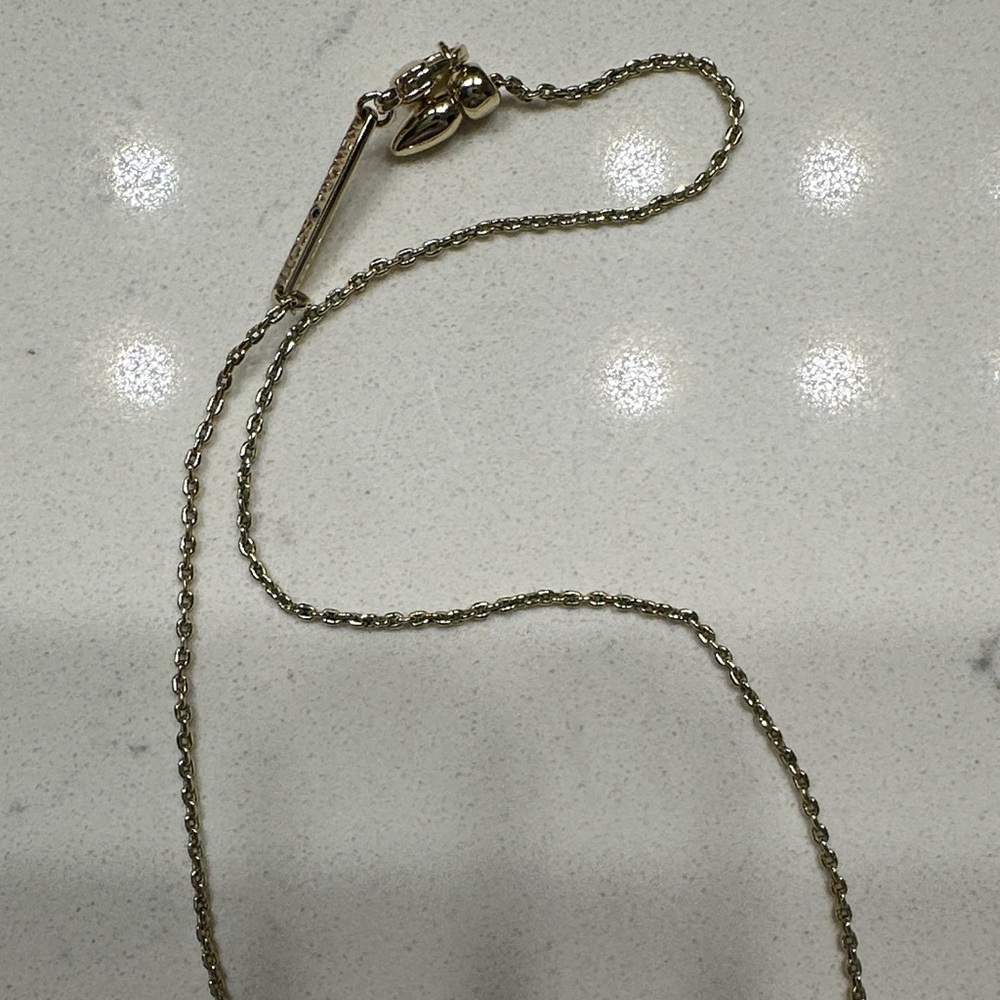 Kendra Scott Gold Star Pendant Necklace - Elegant Women's Jewelry - Picture 3 of 6